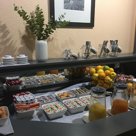 Confort Hotel Montgeron 外观 照片