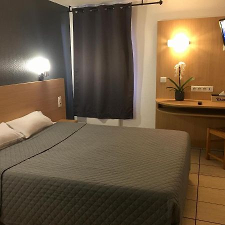 Confort Hotel Montgeron 外观 照片