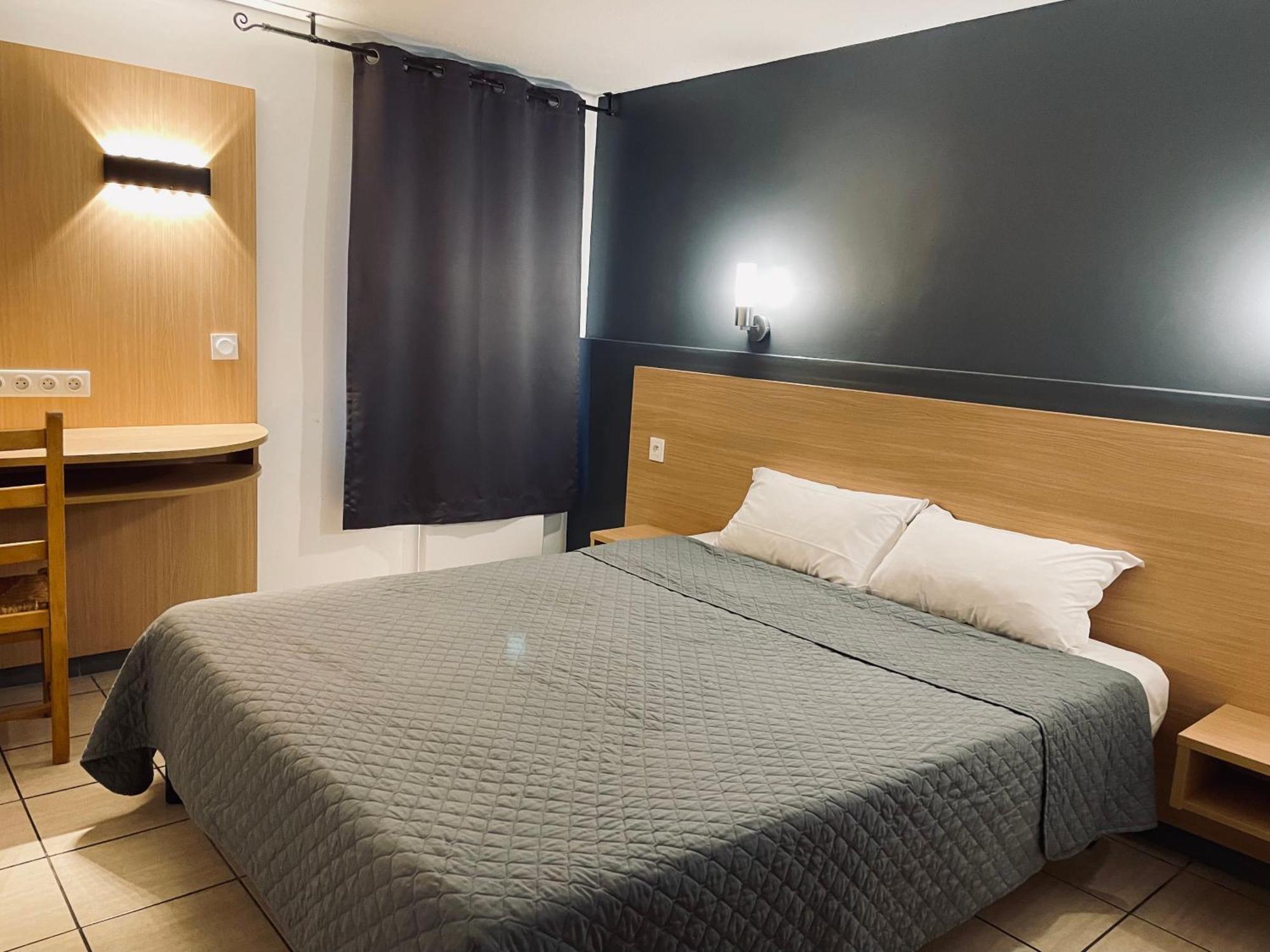 Confort Hotel Montgeron 外观 照片