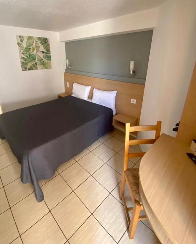 Confort Hotel Montgeron 外观 照片