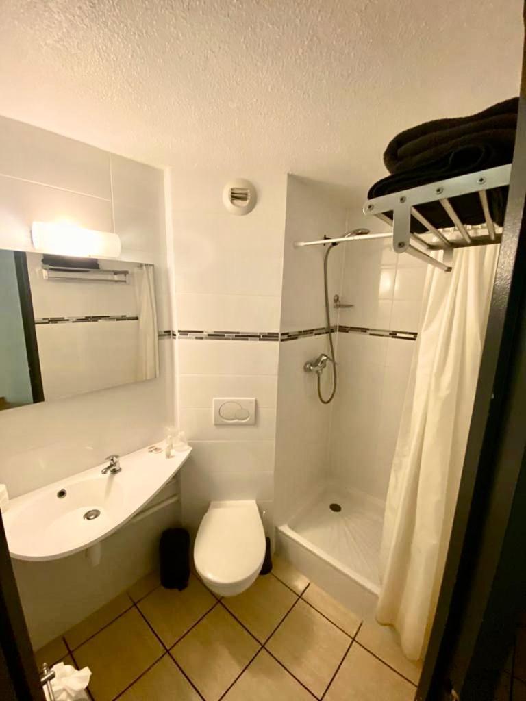 Confort Hotel Montgeron 外观 照片